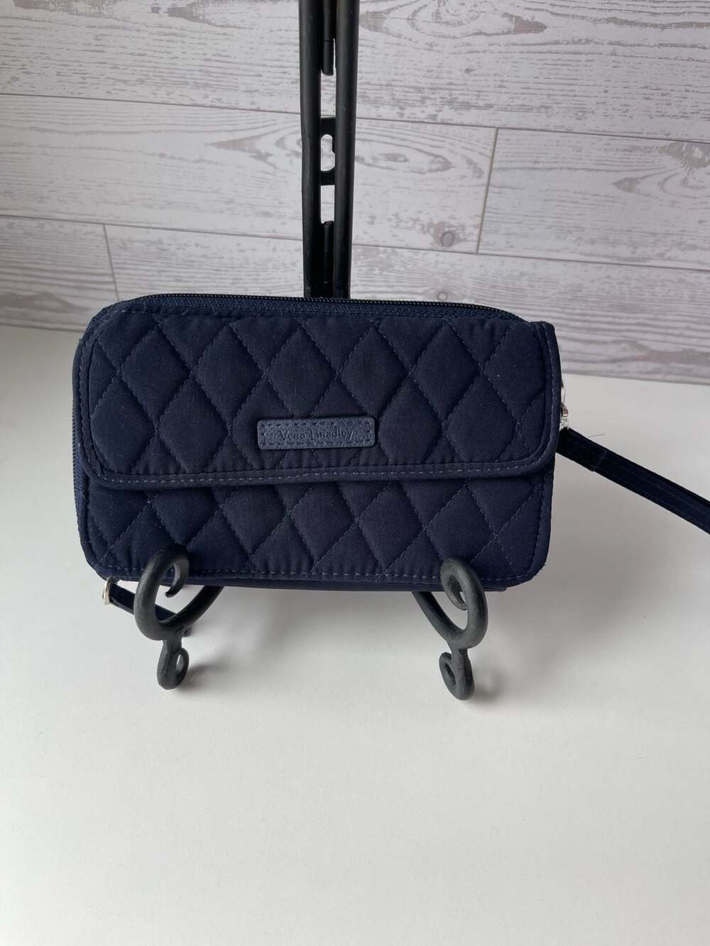 Vera Bradley All In One Quilted Navy Blue Smartphone Wristlet Wallet